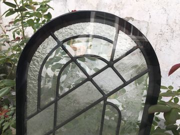 Verre décoratif architectural de panneau de couvercle rond, panneaux solides de verre trempé plat
