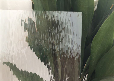 Transmittance décorative figure en verre modelé 90% 3,2 millimètres de type ultra clair